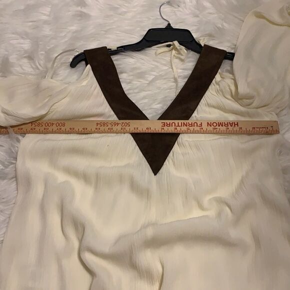 Virgin Only designed in Los Angeles cold shoulder dress w/V-neck front/back NWT - Picture 8 of 10